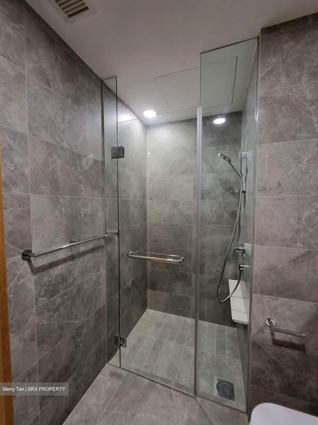 Twin Vew (D5), Apartment #573912341